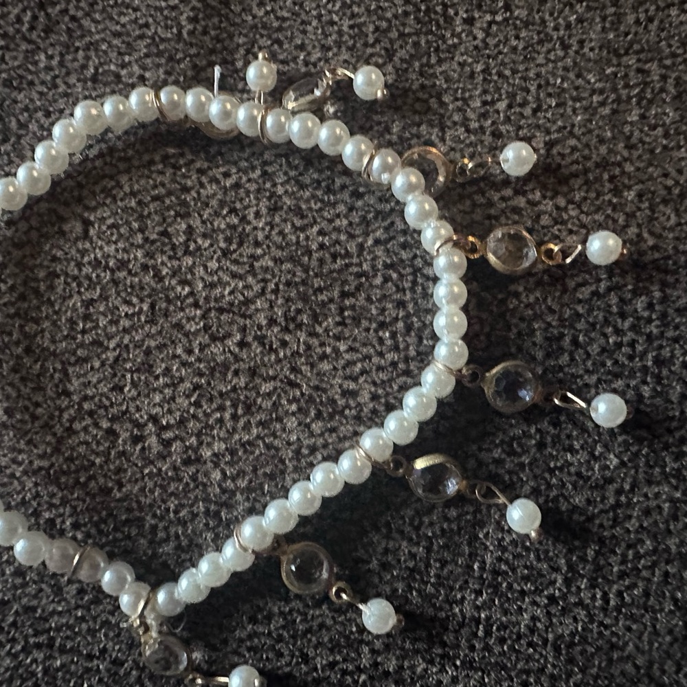White Pearl Beaded Bracelet with Dangle Accents